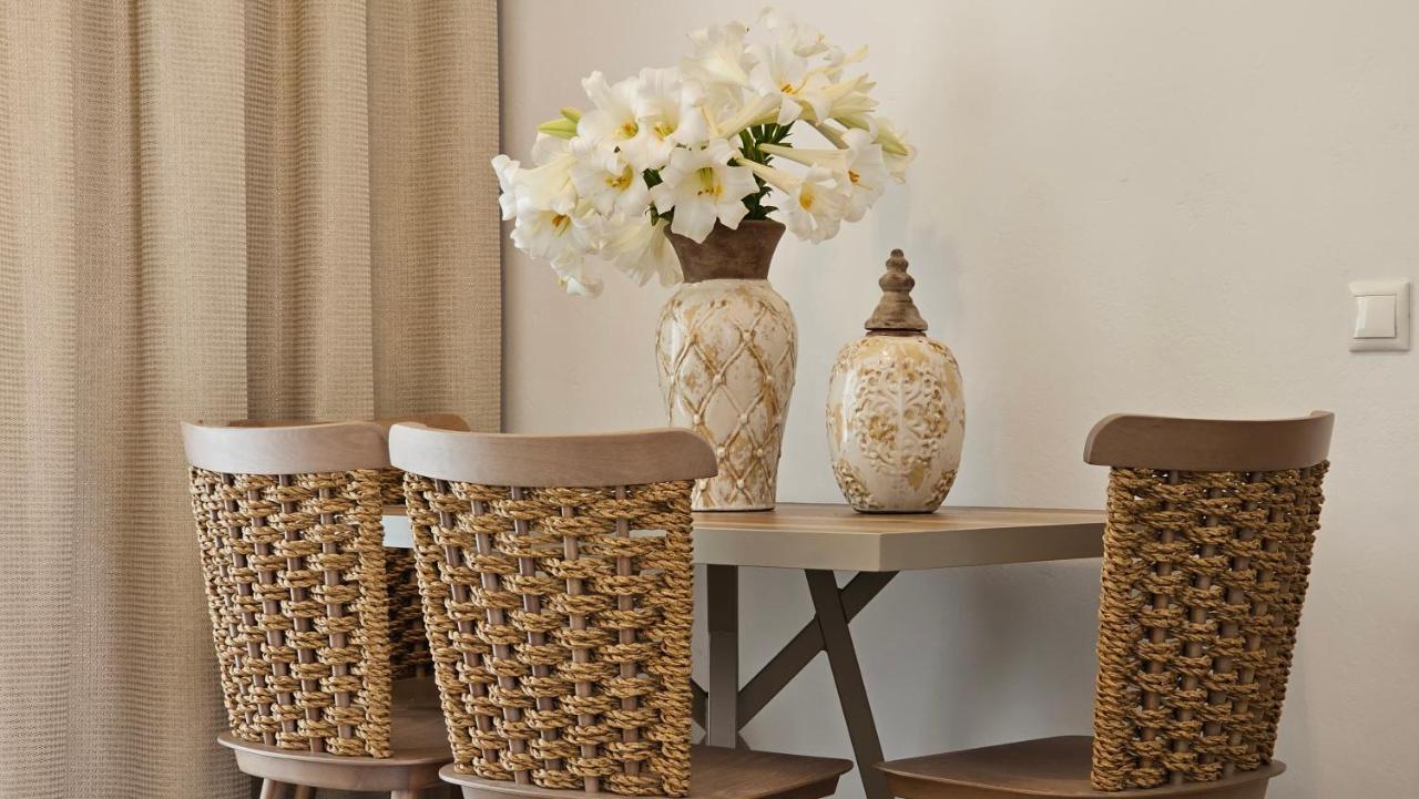 Plaka Philoxenia Apartments Dış mekan fotoğraf