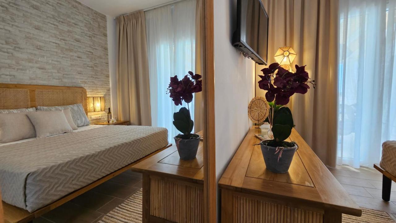 Plaka Philoxenia Apartments Dış mekan fotoğraf