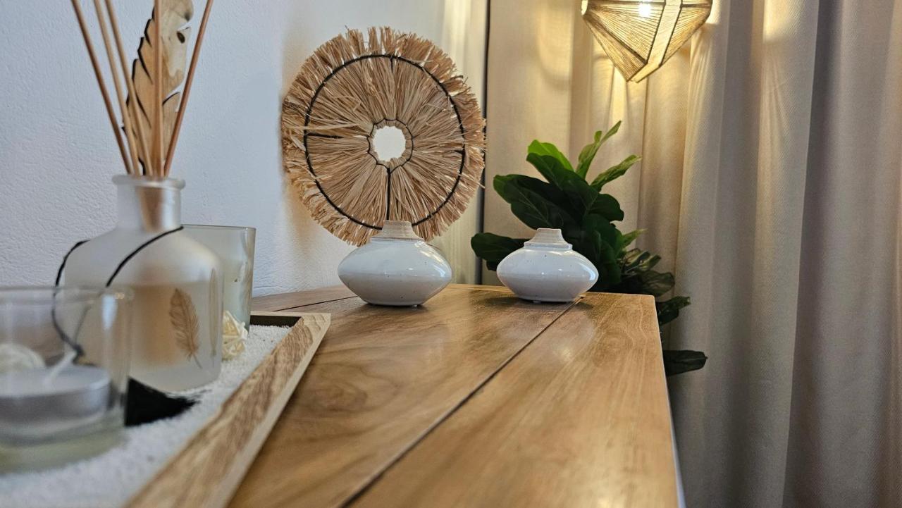 Plaka Philoxenia Apartments Dış mekan fotoğraf