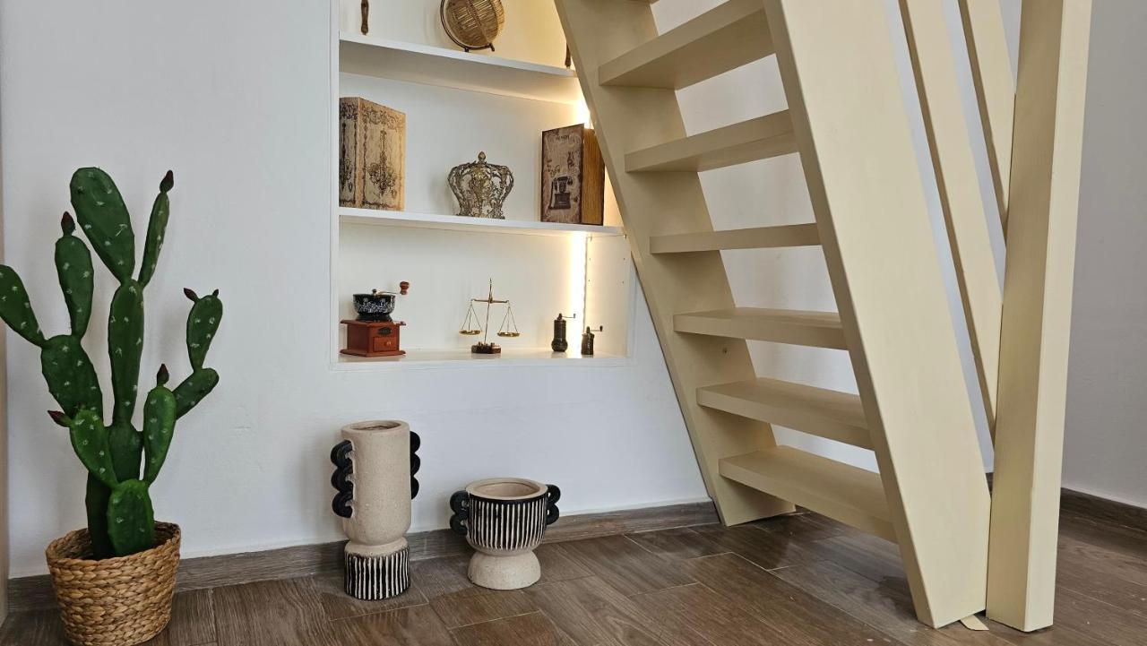 Plaka Philoxenia Apartments Dış mekan fotoğraf